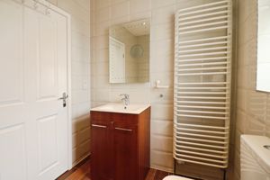 Photo 17- click for photo gallery